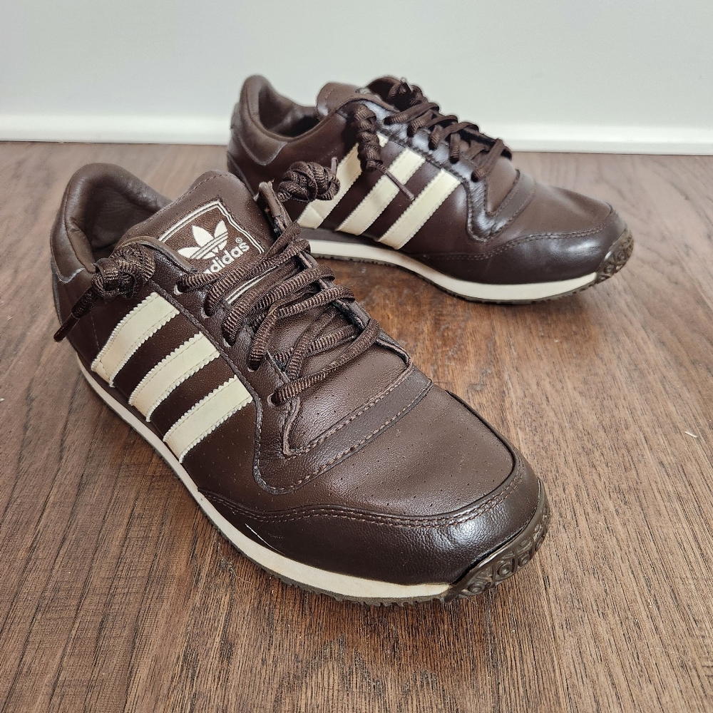 ADIDAS brown leather classic sneaker